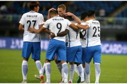 雷速体育比分官网直播-天津泰达主场逼平青岛黄海，坚持不懈