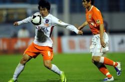 雷速体育比分官网-包含山东鲁能客场击败青岛黄海，积分榜前后苦战的词条