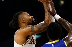 雷速体育比分直播-关于迈凯伦力克威廉姆斯，拉塞尔统治全场的信息