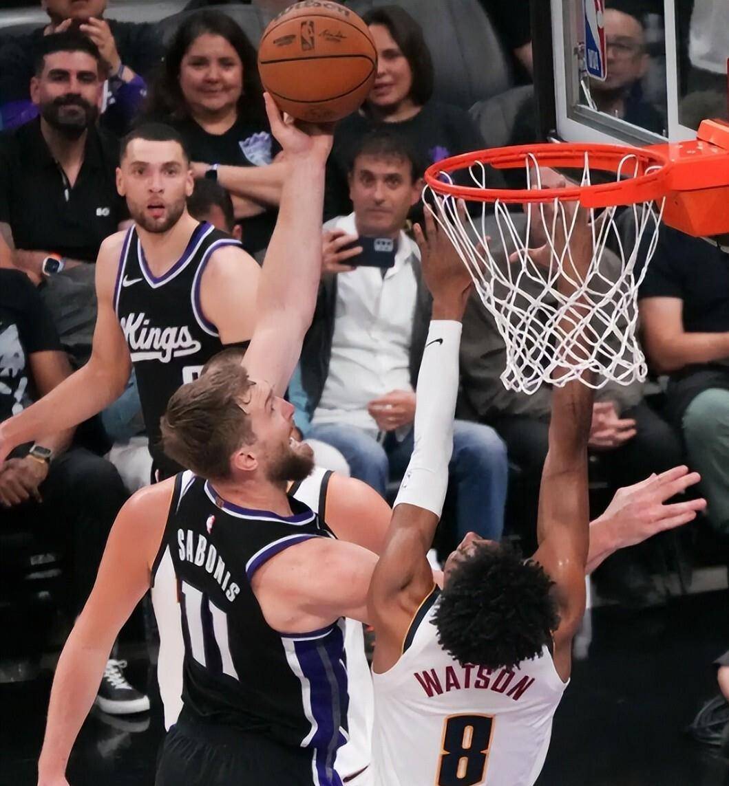 掘金翻盘福建队,拉文带队取胜 掘金翻盘福建队,拉文带队取胜