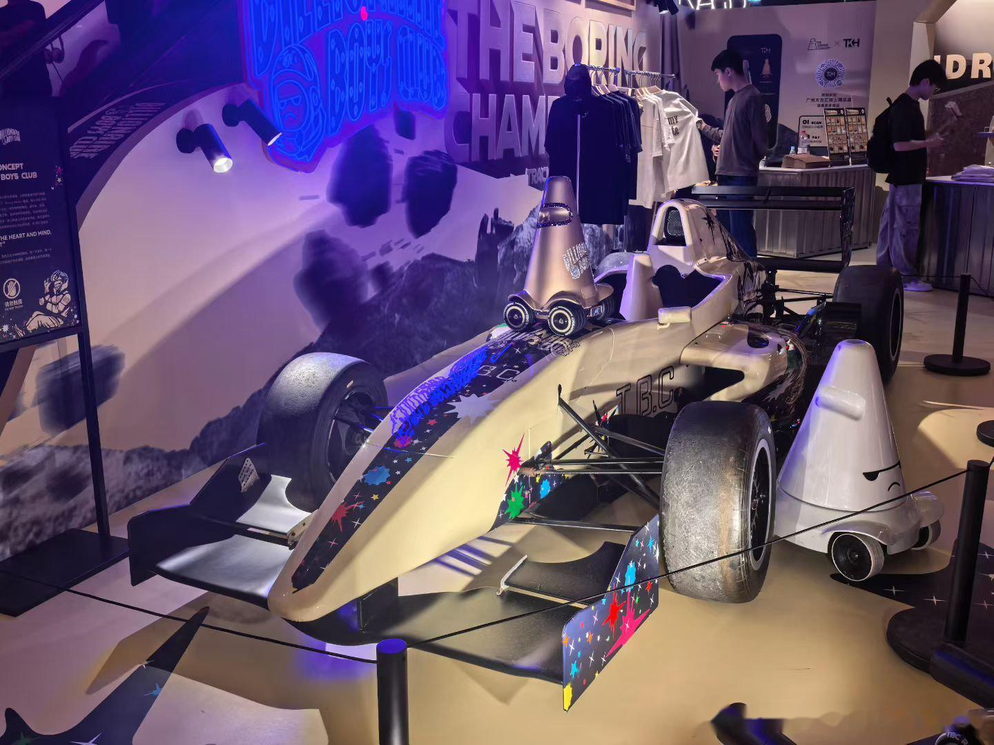 法拉利逆转迈凯伦，拉塞尔状态火热